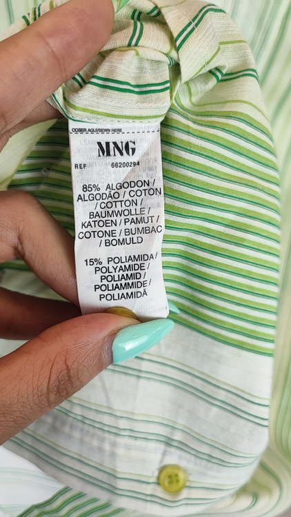 شومیز زنانه برند MNG اصل استوک وارداتی طرح راهراه سبز و سفید با تنخور عالی