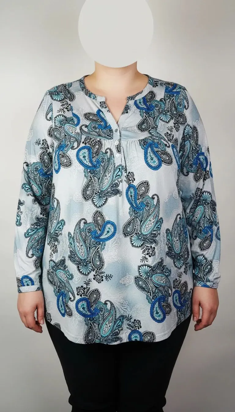 بلوز زنانه گلدار آبی‌سفید استوک سایز بزرگ کد ۱۷۶۱ | مناسب ۴۸–۵۰