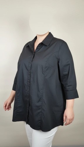 شومیز زنانه وارداتی استوک رنگ تیره، آستین بلند، یقه کلاسیک، تنخور آزاد و راحت، مناسب سایز ۴۸ تا ۵۰، استایل ساده و کاربردی