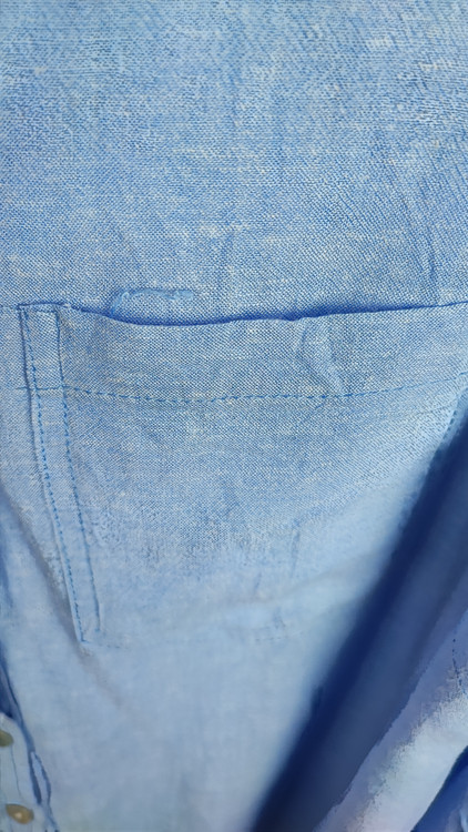 شومیز زنانه وارداتی استوک آبی روشن، آستین بلند، یقه ساده، تنخور آزاد و شیک، مناسب سایز ۴۴ تا ۴۶، استایل روزمره و نیمهرسمی.