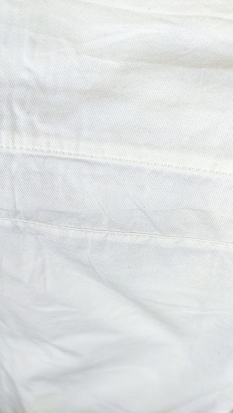 پیراهن زنانه وارداتی استوک سفید، بنددار، قد بلند، طراحی زنانه و مینیمال، مناسب استایل تابستانی و مهمانی، سایز ۴۰ تا ۴۲.