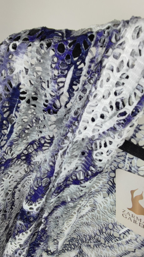 رویه زنانه وارداتی استوک کد 2094 فری سایز با قد 70 سانت و آستین 43 سانت – مدل شیک و راحت، مناسب استایل روزمره با ایراد جزئی لکه