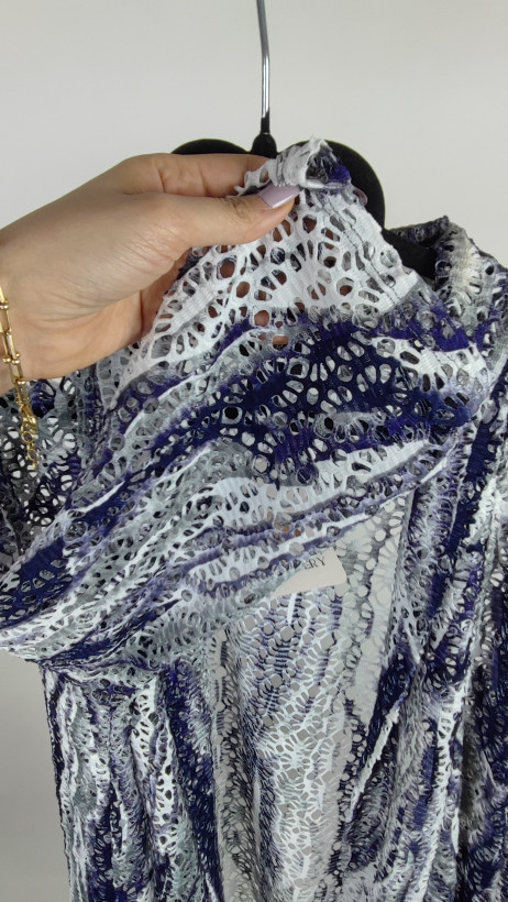 رویه زنانه وارداتی استوک کد 2094 فری سایز با قد 70 سانت و آستین 43 سانت – مدل شیک و راحت، مناسب استایل روزمره با ایراد جزئی لکه