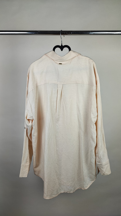 شومیز زنانه پلاس سایز رنگ استخوانی کد ۱۸۵۱ با پارچه وارداتی و دکمهدار