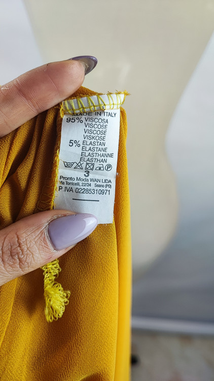 تاپ زنانه سایز بزرگ خردلی وارداتی کد ۱۱۸ با طراحی دو لایه شیک * نمای تنخور: مدل تاپ آستین حلقهای مجلسی مناسب سایز ۴۸ و ۵۰ استوک اروپایی