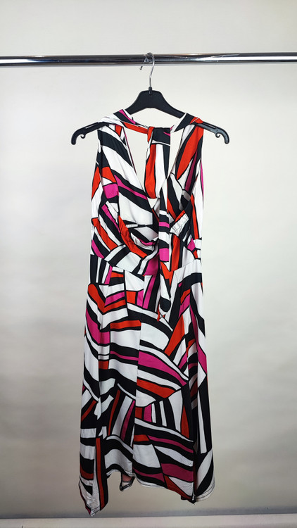 پیراهن زنانه مجلسی یقه هفت طرحدار وارداتی با ترکیب رنگ قرمز، مشکی و صورتی کد ۱۰۳۷ * نمای تنخور: پیراهن کوتاه فانتزی زنانه طرح هندسی مناسب سایز ۳۶ و ۳۸ با تنخور کلوش و شیک