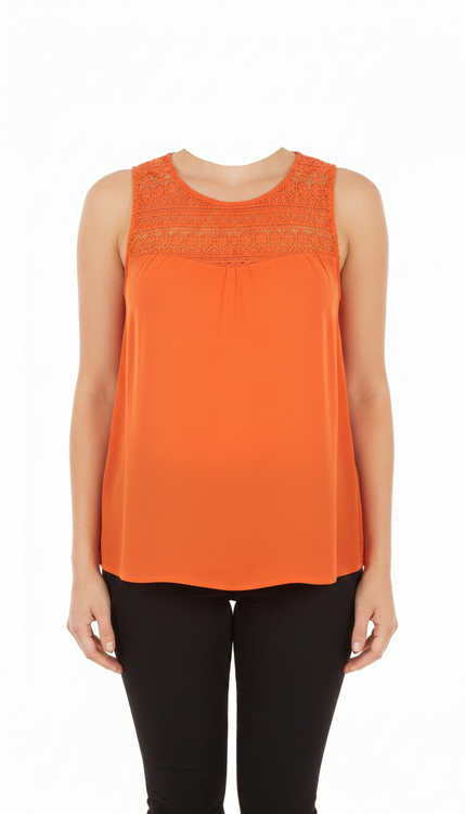 تاپ زنانه بدون آستین نارنجی روشن کد ۲۰۳۲ با تزئینات گیپور روی یقه * نمای تنخور: مدل تاپ مجلسی سایز بزرگ رنگ نارنجی مناسب سایز ۴۸ و ۵۰ وارداتی