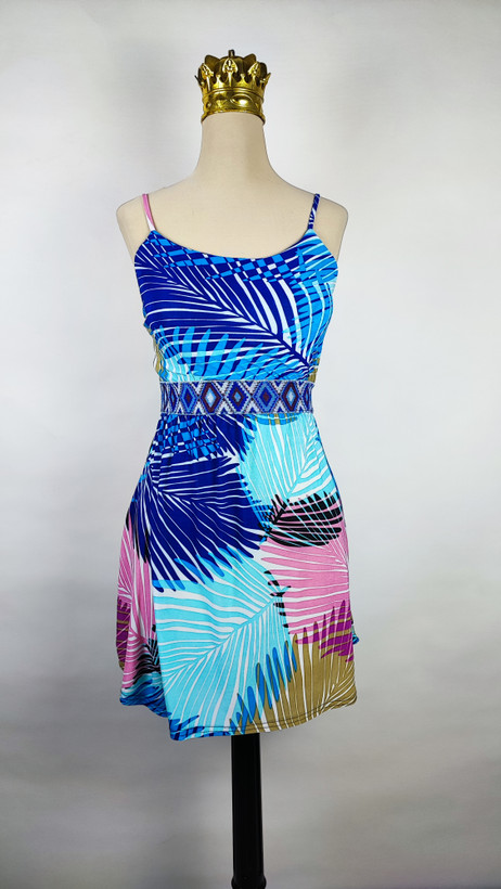 پیراهن کوتاه زنانه بنددار با طرح برگهای استوایی آبی و صورتی کد ۱۱۶۸