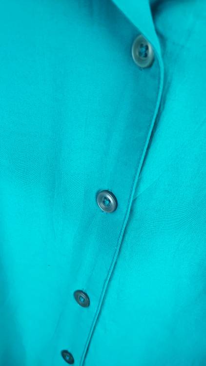 شومیز زنانه دکمهدار آبی فیروزهای یقه مردانه کد ۲۰۷۸ مناسب سایز بزرگ