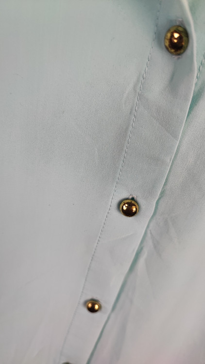 شومیز زنانه آبی روشن دکمهدار یقه مردانه کد ۱۸۳۰ مناسب سایز ۴۶ تا ۴۸