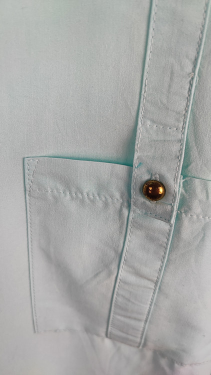 شومیز زنانه آبی روشن دکمهدار یقه مردانه کد ۱۸۳۰ مناسب سایز ۴۶ تا ۴۸