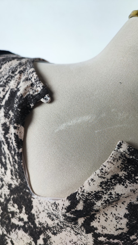 پیراهن کوتاه زنانه بدون آستین با طرح پوستماری قهوهای و کرم کد ۱۱۵۳ مناسب سایز ۳۸ و