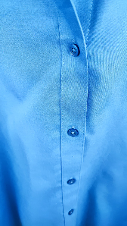 شومیز زنانه آبی کاربنی استوک برند جونز نیویورک سایز بزرگ مناسب استایل اداری و مجلسی