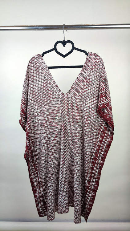 پانچ زنانه ساحلی برند Coolchange طرحدار زرشکی و سفید منگولهدار کد ۲۱۱۴ استوک اروپایی