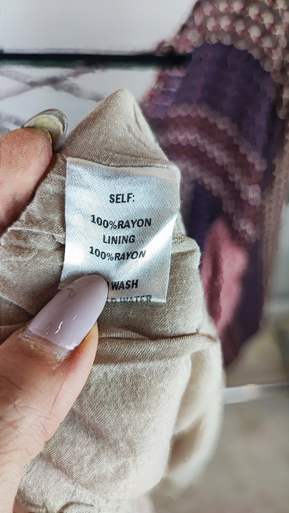 شومیز بلند زنانه برند easel طرحدار رنگی با جزئیات بند ضربدری پشت لباس کد ۲۱۰۹ وارداتی استوک