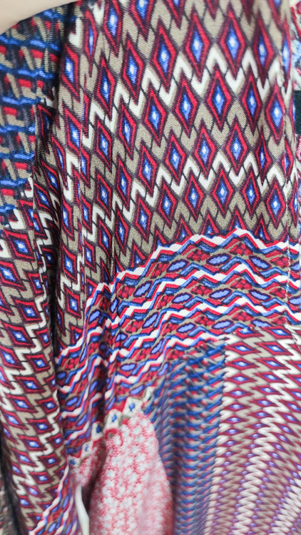 شومیز بلند زنانه برند easel طرحدار رنگی با جزئیات بند ضربدری پشت لباس کد ۲۱۰۹ وارداتی استوک