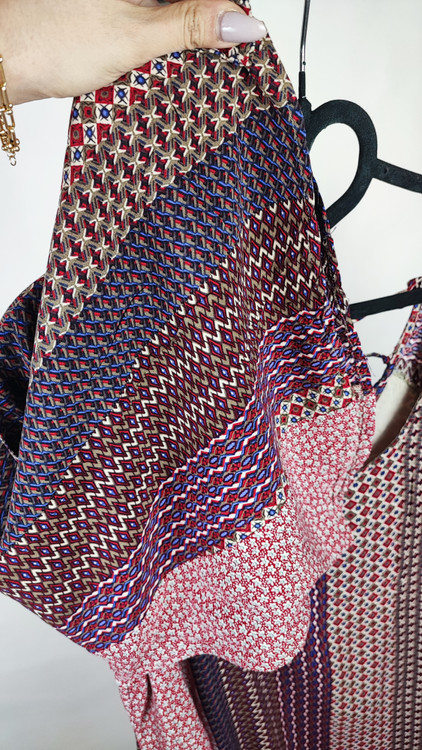 شومیز بلند زنانه برند easel طرحدار رنگی با جزئیات بند ضربدری پشت لباس کد ۲۱۰۹ وارداتی استوک