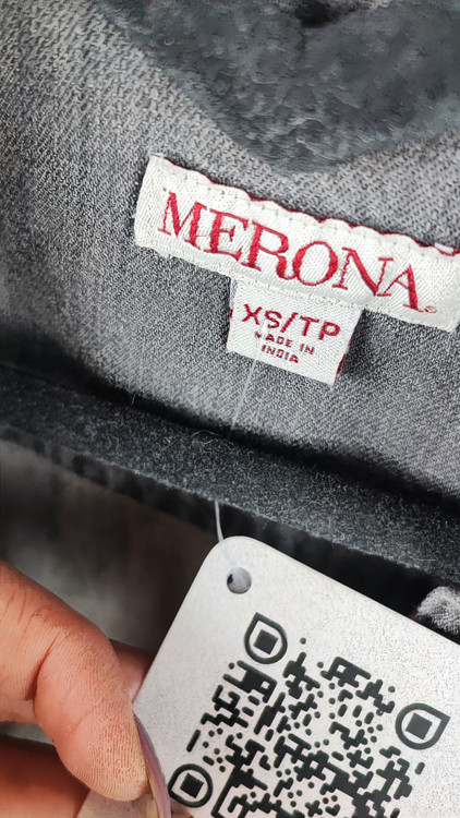 شومیز جین زنانه ذغالی برند Merona استوک اروپایی گرید A مناسب استایل اسپرت و روزمره