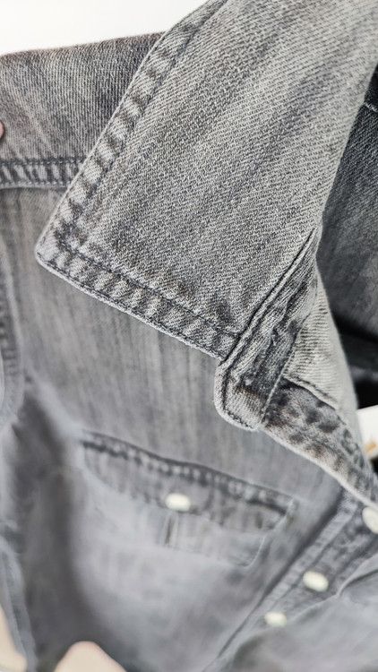 شومیز جین زنانه ذغالی برند Merona استوک اروپایی گرید A مناسب استایل اسپرت و روزمره