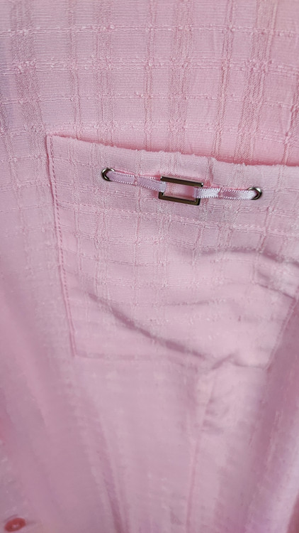 شومیز زنانه طوسی برند مرونا (Merona) استوک گرید A با دو جیب روی سینه و دکمههای سفید