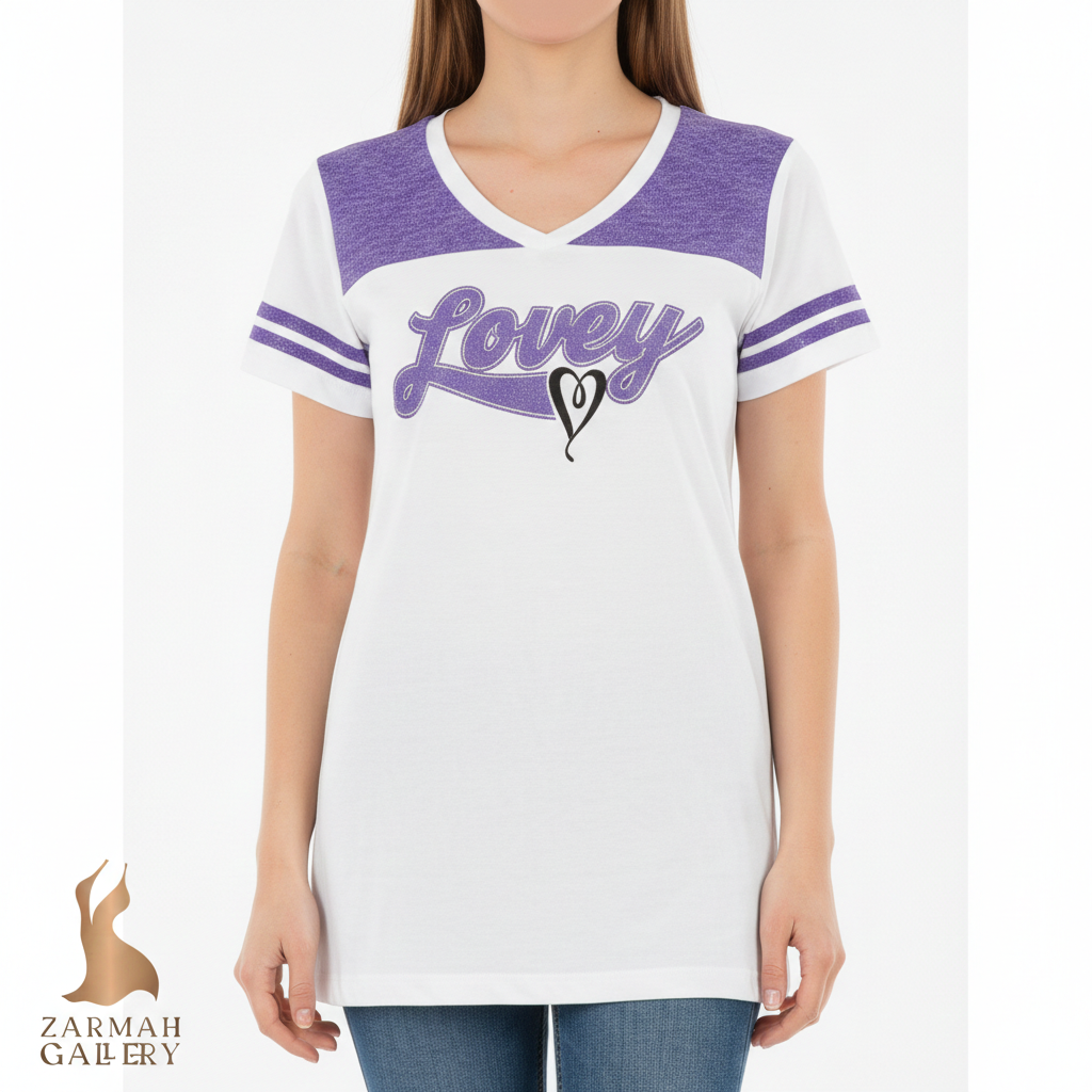 تیشرت زنانه وارداتی سفید و بنفش طرح Lovey برند دیستریکت مناسب سایز ۳۶ و ۳۸ استایل اسپرت