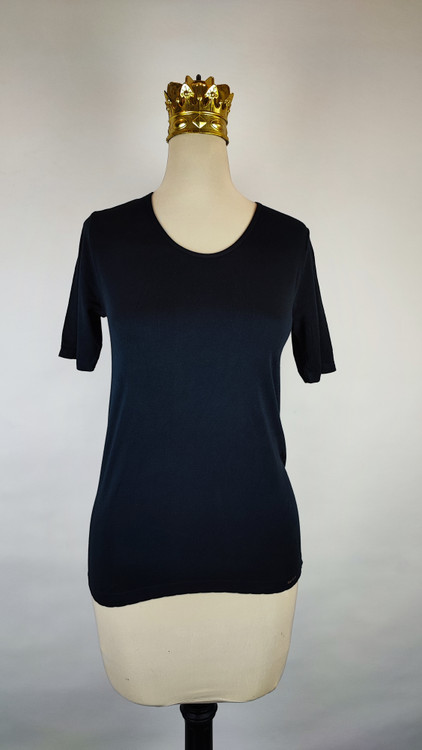 تیشرت مشکی زنانه برند مکس کوکوس استوک وارداتی یقه گرد آستین کوتاه با پارچه ریون بامبو