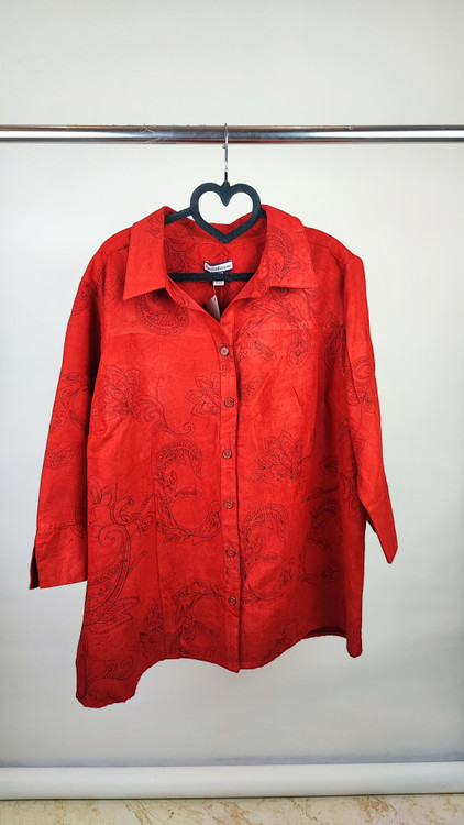 شومیز زنانه قرمز برند کرافت اند بارو استوک اروپایی طرحدار آستین سه ربع مناسب سایز بزرگ