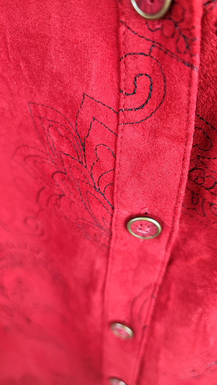 شومیز زنانه قرمز برند کرافت اند بارو استوک اروپایی طرحدار آستین سه ربع مناسب سایز بزرگ