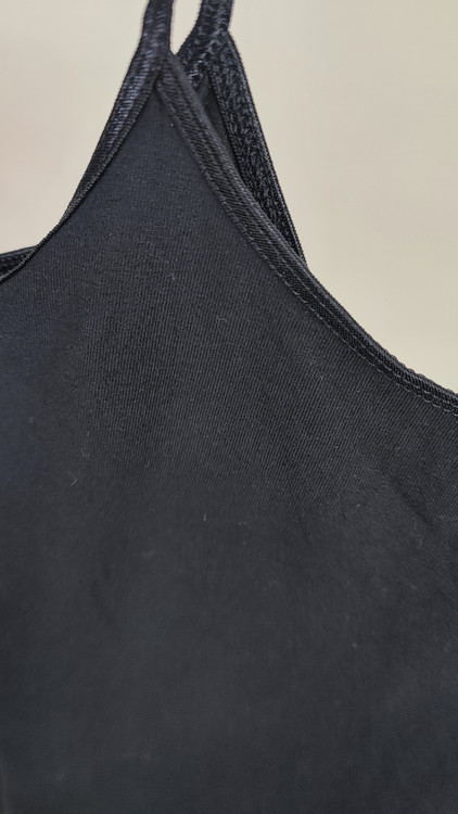 تاپ بندی زنانه مشکی برند .BP استوک اروپایی جنس پنبه کشی مناسب سایز ۳۶ و ۳۸