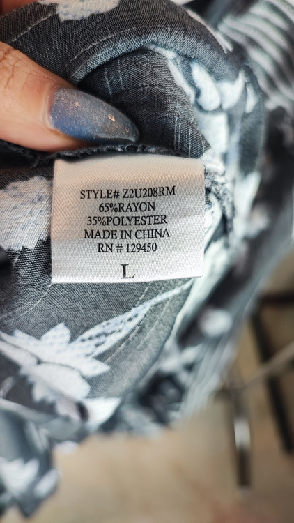 شومیز زنانه استوک خارجی برند فرد دیوید رنگ طوسی زغالی با ترکیب طرح گل و راه راه عمودی