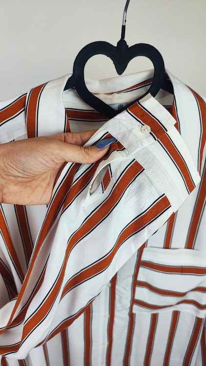 شومیز راه راه سفید و نارنجی زنانه برند Dex سایز بزرگ استوک وارداتی مناسب استایل کژوال