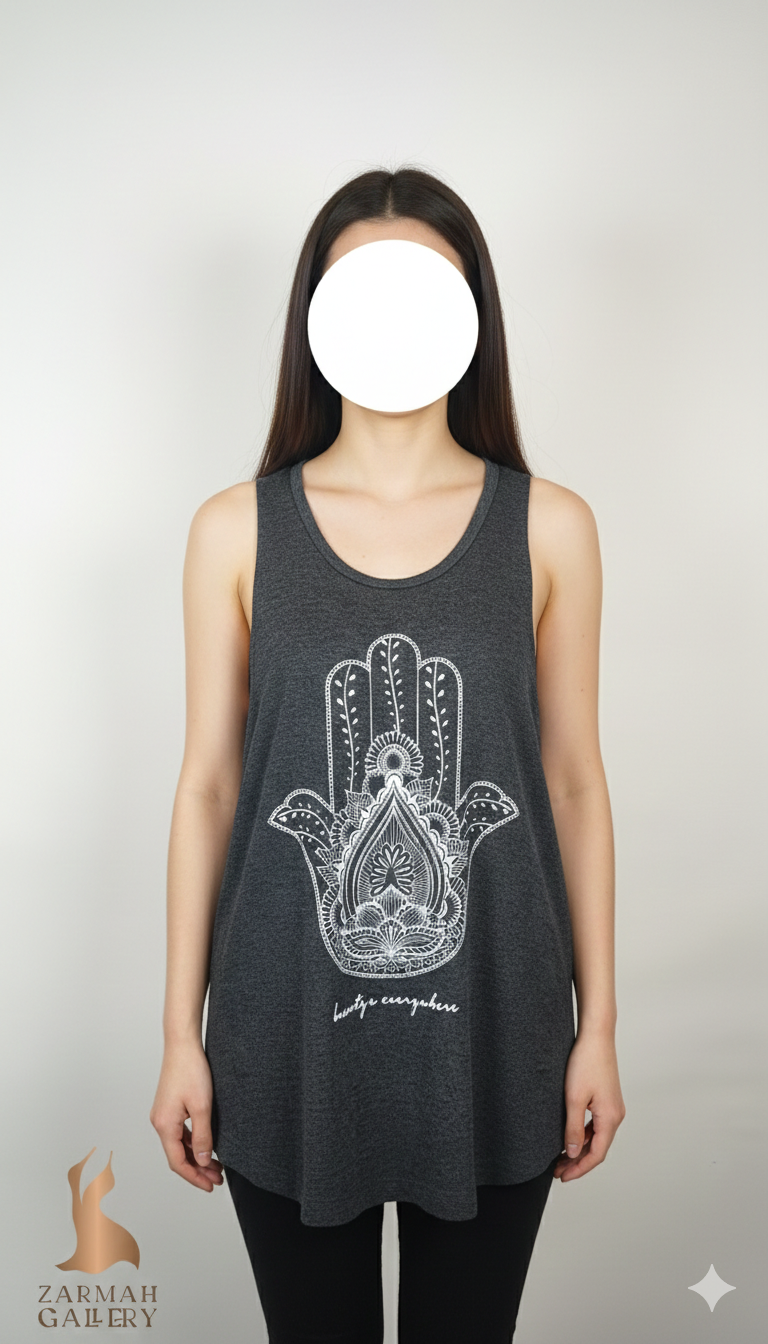 تاپ زنانه استوک وارداتی مارک Peaceful Warrior رنگ طوسی تیره با طرح چاپی سنتی مناسب یوگا و راحتی