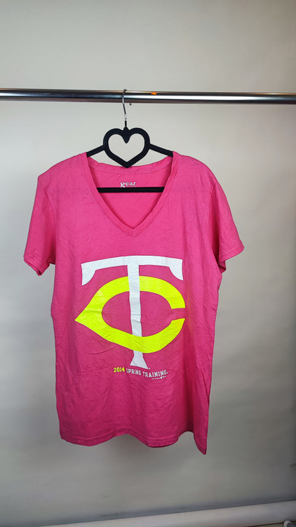 تیشرت زنانه صورتی برند Gear For Sports مدل یقه هفت استوک وارداتی مناسب استایل کژوال