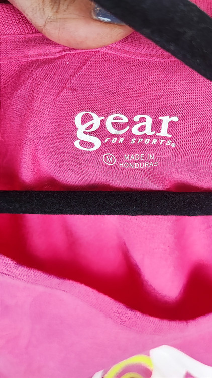 تیشرت زنانه صورتی برند Gear For Sports مدل یقه هفت استوک وارداتی مناسب استایل کژوال