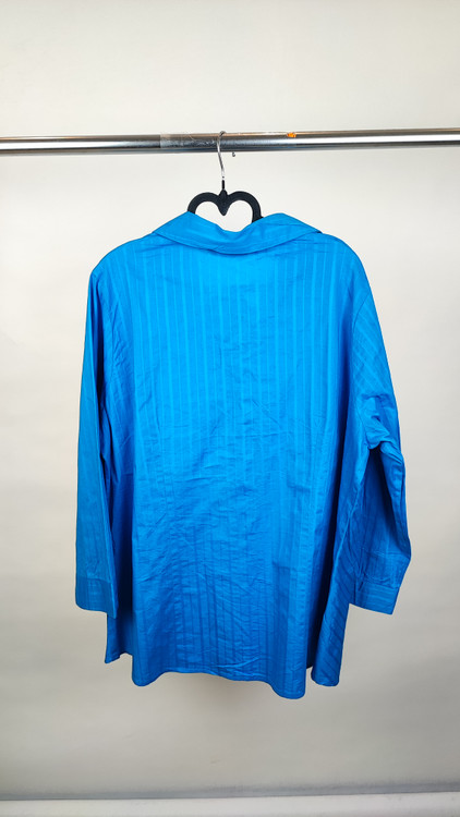 شومیز زنانه سایزبزرگ برند Ella J Black Label استوک وارداتی رنگ آبی روشن راه راه ظریف مناسب استایل کژوال