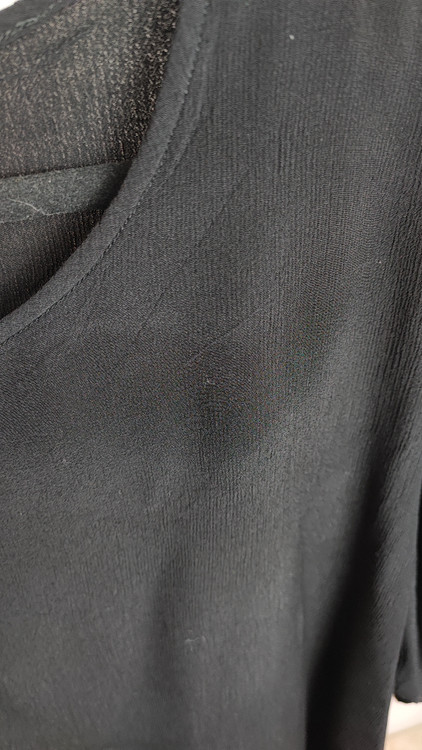 تیشرت مشکی سایزبزرگ زنانه برند جونز نیویورک استوک وارداتی کد ۲۰۷۲ مناسب استایل روزمره