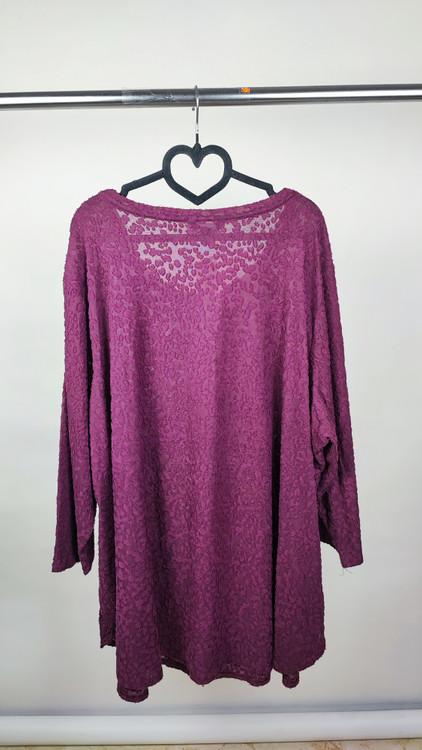 شومیز زنانه سایزبزرگ وارداتی رنگ بادمجانی توری طرحدار برند سیمپلی ورا زرماه گالری