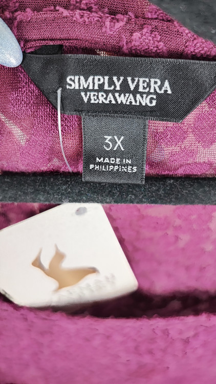 شومیز زنانه سایزبزرگ وارداتی رنگ بادمجانی توری طرحدار برند سیمپلی ورا زرماه گالری