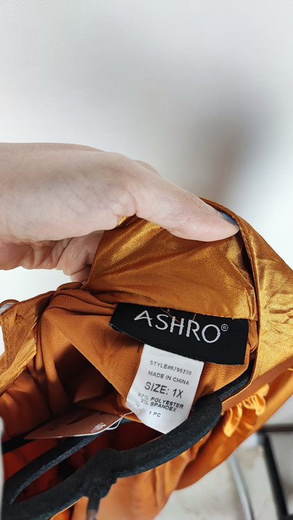 شومیز زنانه ساتن خردلی برند Ashro استوک اروپایی سایز بزرگ مناسب استایل مجلسی