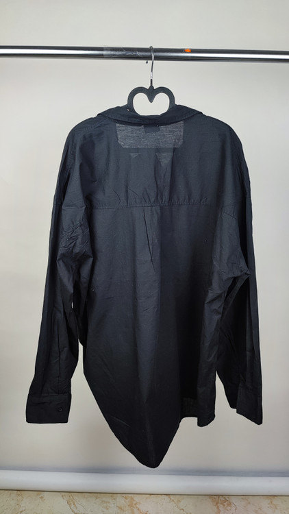 شومیز مشکی دکمهدار زنانه سایزبزرگ برند کتان آن استوک اروپایی کد ۱۸۹۷ مناسب استایل کژوال