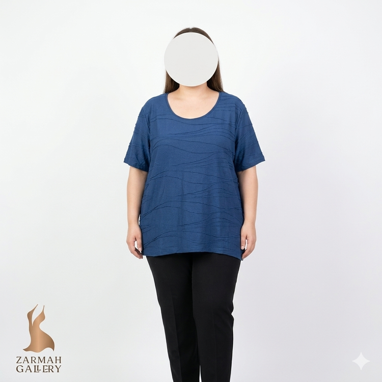 شومیز زنانه سایز بزرگ برند Penmans Plus رنگ سرمهای تیره با بافت طرحدار ریز مناسب سایز ۵۶ تا ۵۸