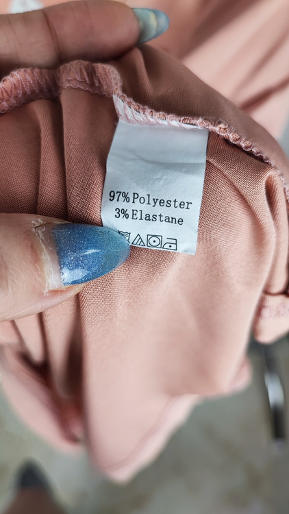 تیشرت زنانه سایز بزرگ رنگ گلبهی برند استوک وارداتی با طرح سیاره زحل کد 2061 مناسب استایل راحتی