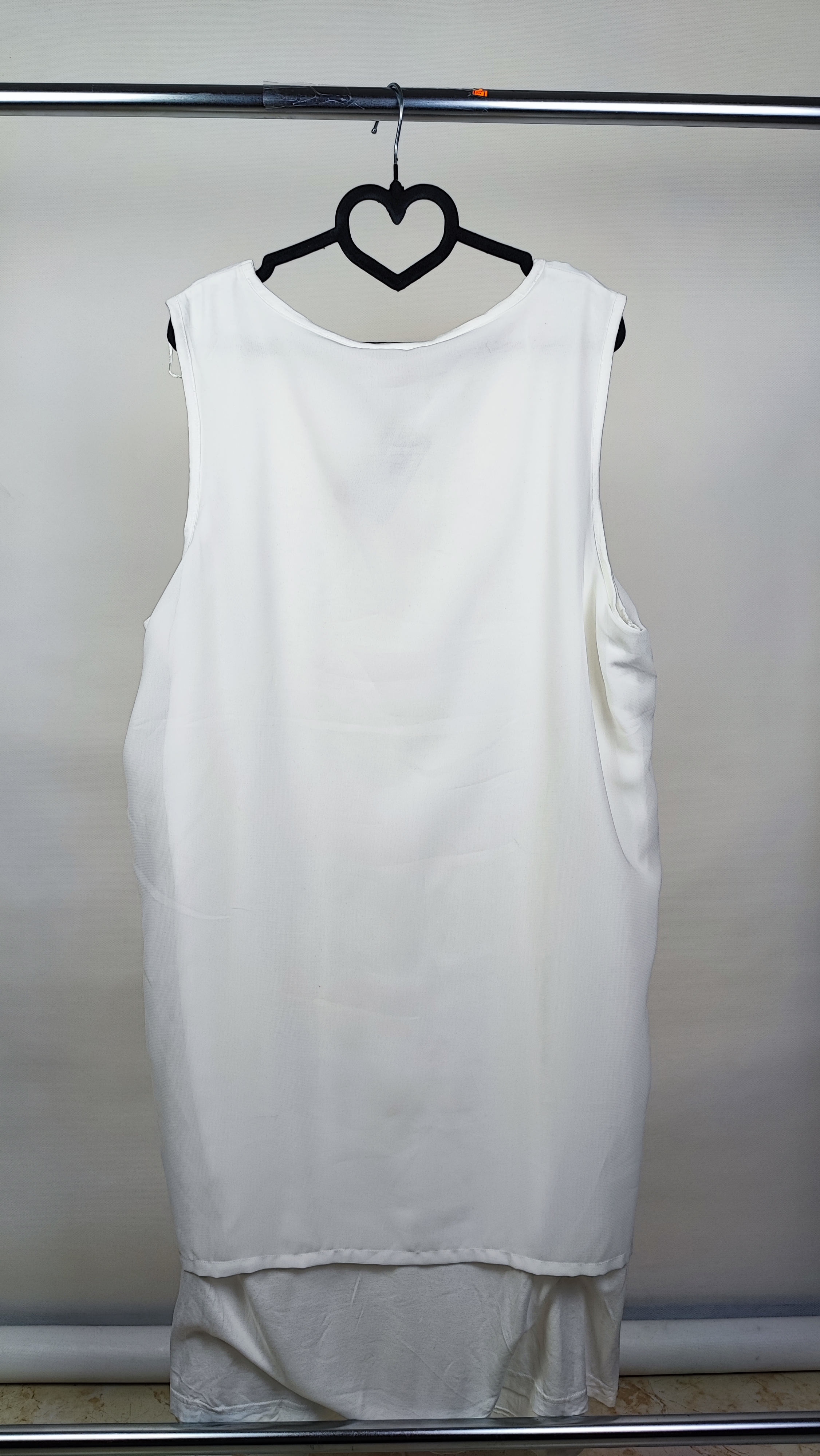 پیراهن زنانه سایز بزرگ استوک اروپایی برند جیِنا بنوتی رنگ سفید دو لایه مجلسی مناسب سایز ۴۸ تا ۵۰ فروشگاه زرماه گالری