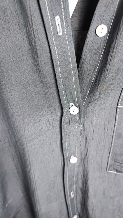 شومیز بلند زنانه سایز بزرگ برند دسیجوبا رنگ زغالسنگی گرید A مناسب استایل اسپرت و کژوال