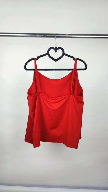 تاپ قرمز زنانه وارداتی استوک بند سوزنی با تنخور عالی و پارچه لطیف گرید A فروشگاه زرماه گالری