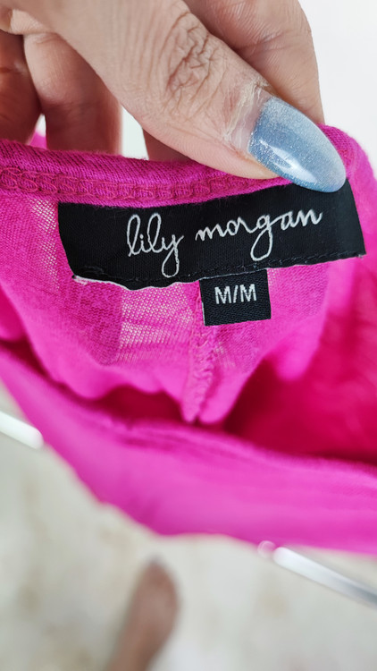 تاپ بنددار زنانه استوک خارجی رنگ ارغوانی برند لیلی مورگان با حاشیه توری پایین سایز مدیوم گرید