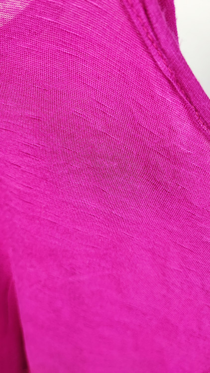 تاپ بنددار زنانه استوک خارجی رنگ ارغوانی برند لیلی مورگان با حاشیه توری پایین سایز مدیوم گرید