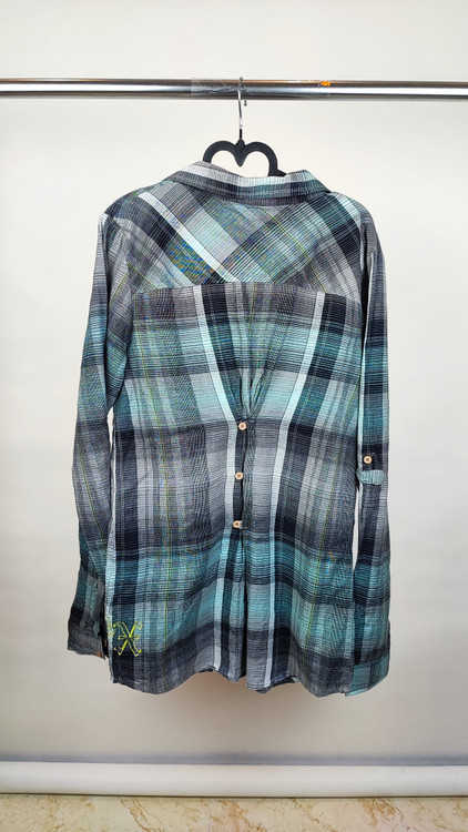 شومیز چهارخونه زنانه نخی برند فاکس رنگ سبز آبی و طوسی استوک اورجینال مناسب استایل کژوال