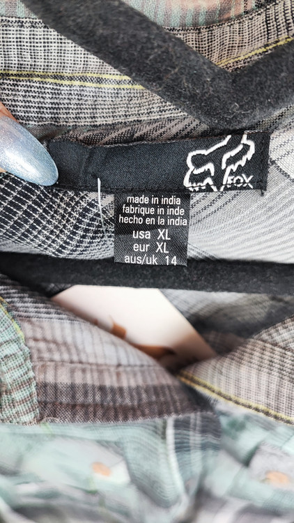 شومیز چهارخونه زنانه نخی برند فاکس رنگ سبز آبی و طوسی استوک اورجینال مناسب استایل کژوال