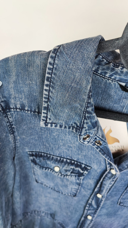 پیراهن جین زنانه استوک اروپایی برند ورومودا رنگ آبی متوسط میدی با آستین بلند و کمربند